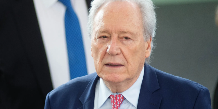 O Contrato de Lewandowski: O Que o Governo Sabia e Por Que o Ministro Saiu às Pressas? 1 GAZETA MERCANTIL O Contrato De Lewandowski: O Que O Governo Sabia E Por Que O Ministro Saiu Às Pressas? - Gazeta Mercantil