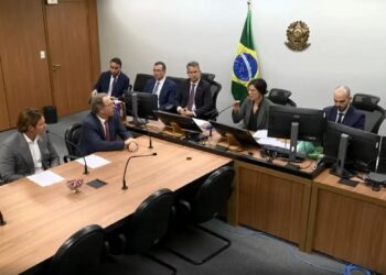 Daniel Vorcaro Nega Senha Do Celular À Pf E Caso Banco Master Amplia Investigação Financeira - Gazeta Mercantil