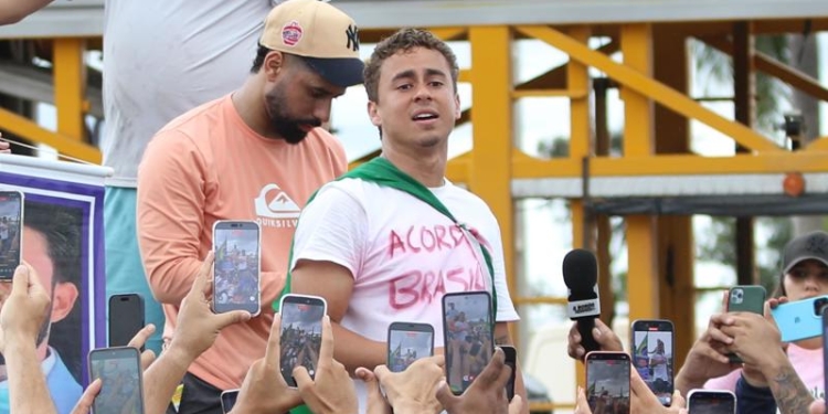 Nikolas Ferreira Usa Colete Balístico Em Caminhada A Brasília E Reforça Esquema De Segurança - Gazeta Mercantil