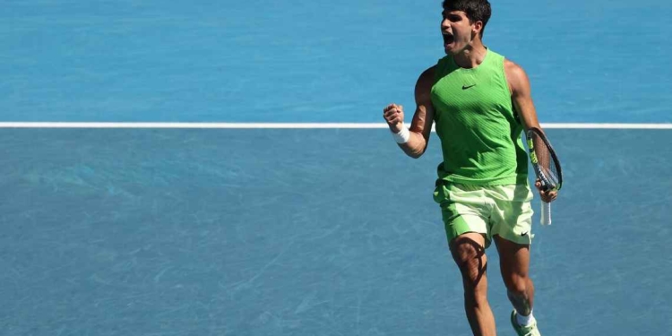 Carlos Alcaraz Vence Batalha Histórica Contra Zverev E Vai À Final Do Australian Open - Gazeta Mercantil