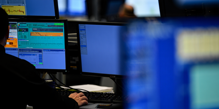 Por Que Tims3 E Ceab3 Voaram No Ibovespa Hoje Enquanto A Csna3 Derreteu? - Gazeta Mercantil