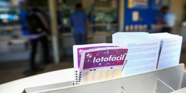 Resultado Da Lotofácil (3593): Dezenas Sorteados E Prêmio De R$ 849 Mil - Gazeta Mercantil