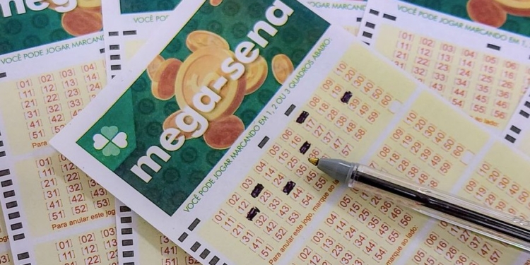 Mega-Sena concurso 2963: prêmio de R$ 55 milhões será sorteado nesta quinta-feira 1 GAZETA MERCANTIL Mega-Sena Concurso 2963: Prêmio De R$ 55 Milhões Será Sorteado Nesta Quinta-Feira; Veja Como Apostar E Suas Chances De Ganhar - Gazeta Mercantil