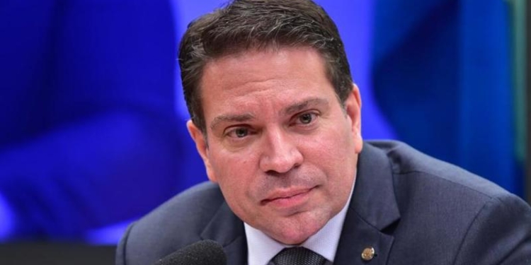 Alexandre Ramagem Preso Pelo Ice Nos Estados Unidos - Gazeta Mercantil