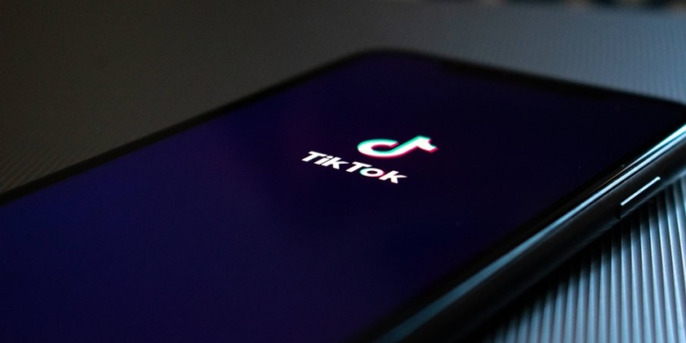 Tiktok Lança Busca Visual E Permite Encontrar Produtos Exibidos Nos Vídeos Com Inteligência Artificial - Gazeta Mercantil - Gazeta Mercantil