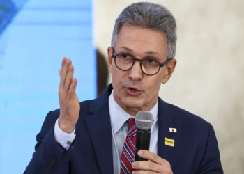 Governador De Minas Gerais Afirma Que Envolvido Em Escândalo Semelhante Ao Do Stf Teria Se Suicidado No Japão; Declaração Repercute No Contexto Do Caso Banco Master. - Gazeta Mercantil