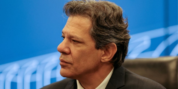 Haddad diz que fraude no Banco Master é muito grave e cobra recuperação de bilhões 1 GAZETA MERCANTIL Fernando Haddad - Ministro Da Fazenda - Gazeta Mercantil Política