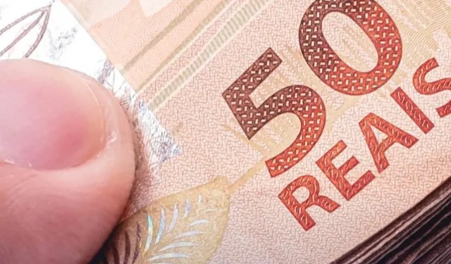 Presidente Do Bc Compara Autoridade Monetária A Um Transatlântico E Indica Que Redução Da Selic Dependerá De Dados Econômicos - Gazeta Mercantil