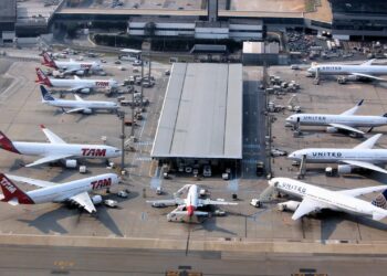 Falha No Controle Aéreo Paralisa Voos Em São Paulo E Afeta Congonhas E Guarulhos - Gazeta Mercantil