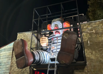 Desfile De Lula Na Sapucaí: Impeachment E Bolsonaro Como Bozo No Carnaval Carioca - Gazeta Mercantil