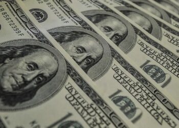 Dólar Hoje Cai Com Expectativa De Alívio No Conflito Eua-Irã - Gazeta Mercantil