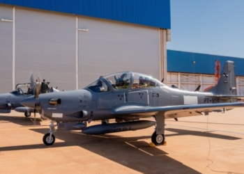 Embraer A-29 Super Tucano É Entregue À Força Aérea Uruguaia E Fortalece Posição Da Embr3 No Mercado Global - Gazeta Mercantil