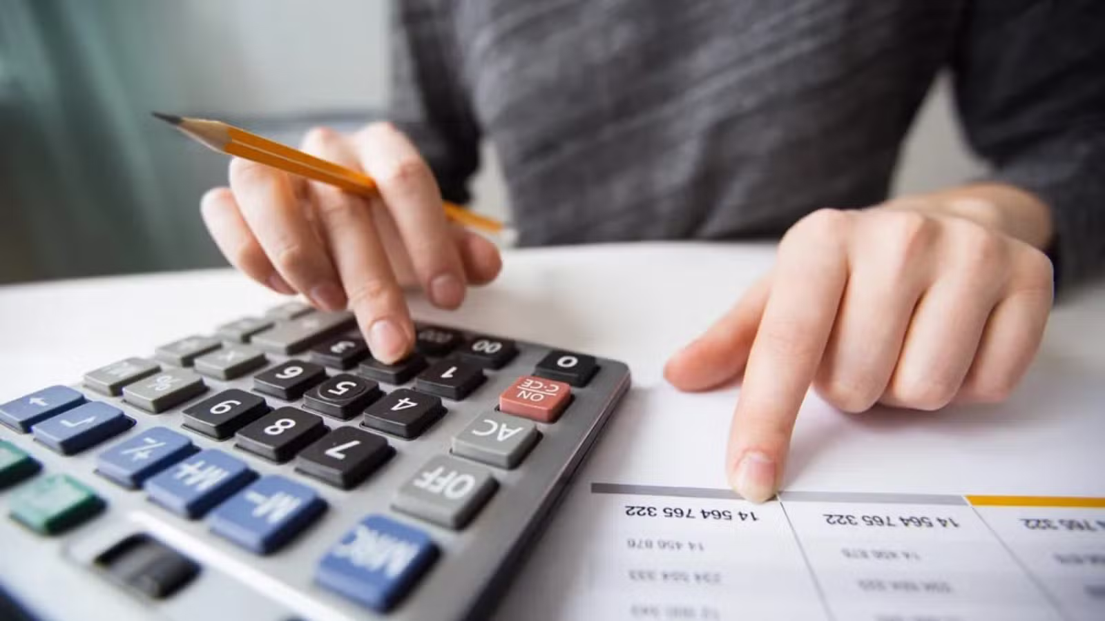 Taxas De Juros Disparam Com Tensão No Oriente Médio E Tesouro Direto Sai Temporariamente Do Ar - Gazeta Mercantil