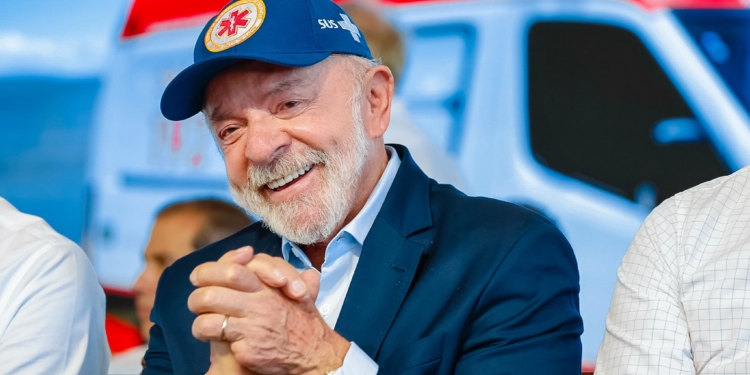 Lula sobre Jair Bolsonaro: 'Cachorro louco vai tentar morder se soltar' 1 GAZETA MERCANTIL Lula Sobre Jair Bolsonaro: 'Cachorro Louco Vai Tentar Morder Se Soltar' - Gazeta Mercantil