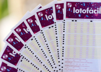 Lotofácil 3630 Paga R$ 1,83 Mi E Premia 4 Apostas Pelo Brasil