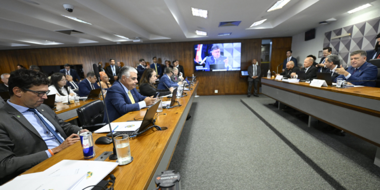 Cpmi Do Inss Pede Indiciamento De Lulinha, Daniel Vorcaro, Parlamentares E Mais 212 Pessoas - Gazeta Mercantil