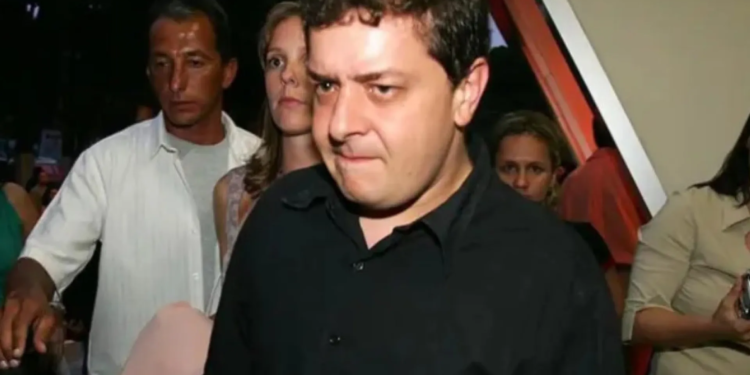 Lulinha: o que a PF descobriu em investigação sobre tráfico de influência 1 GAZETA MERCANTIL Cpi Do Inss Rejeita Relatório Final E Indiciamento De Lulinha E Mais 215