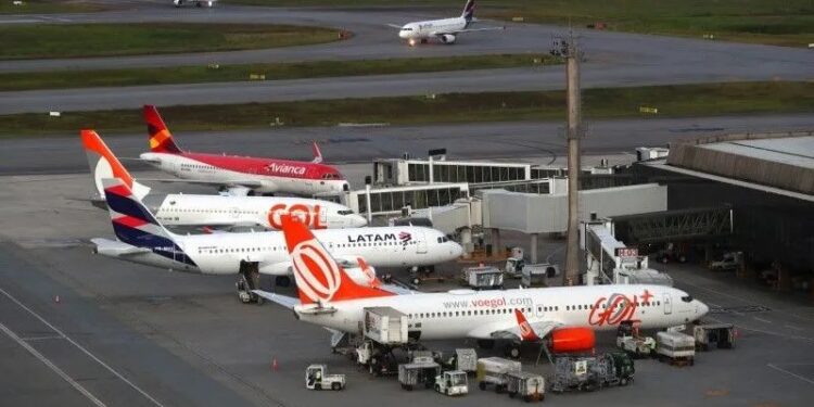 Investigação do Cade sobre Latam e Gol apura indícios de cartel algorítmico 1 GAZETA MERCANTIL Investigação Do Cade Sobre Latam E Gol Apura Indícios De Cartel Algorítmico - Gazeta Mercantil