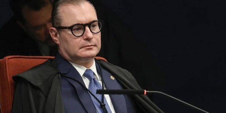 Stf Mantém Tramitação Da Cpi Do Banco Master E Nega Mandado De Rollemberg - Gazeta Mercantil