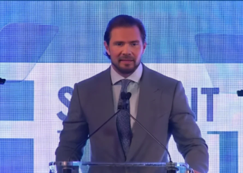 Banco Master: Vorcaro patrocinou eventos da Globo e a emissora ocultou conflito de interesse na cobertura do escândalo 4 GAZETA MERCANTIL Dabiel Vorcaro Em Evento Do Grupo Globo - Gazeta Mercantil