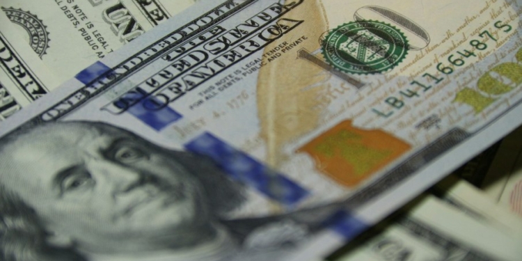 Dólar À Vista Hoje Fecha Em Alta Leve E Reflete Cenário Global E Petróleo-Gazeta Mercantil