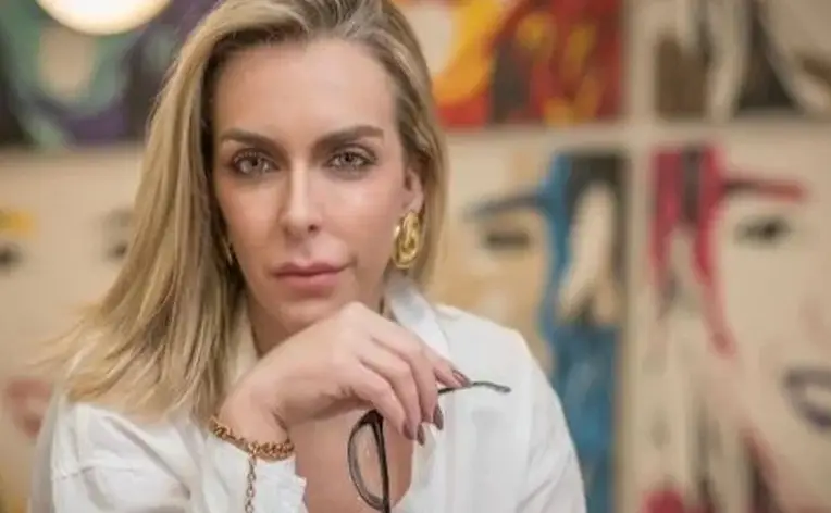 Roberta Luchsinger: documentos do STF detalham investigação ligada ao INSS 1 GAZETA MERCANTIL Roberta Luchsinger, Amiga De Lulinha, Envia Recado Ameaçador Durante Investigação Do Inss - Gazeta Mercantil