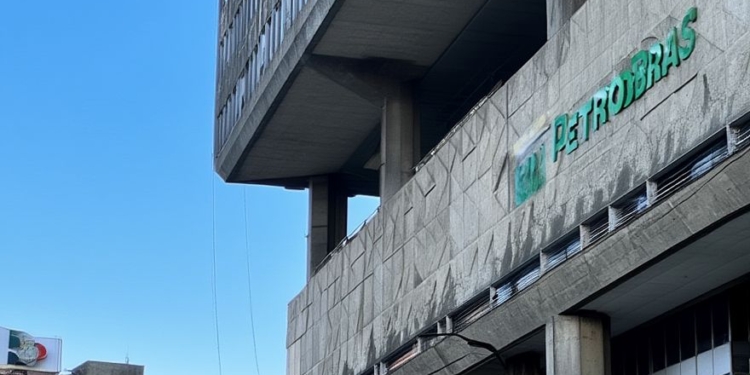 Reestatização Da Br Distribuidora: Pt Reúne 81 Assinaturas No Congresso E Articula Frente Parlamentar Para Retomada Estatal Da Vibra Energia-Gazeta Mercantil