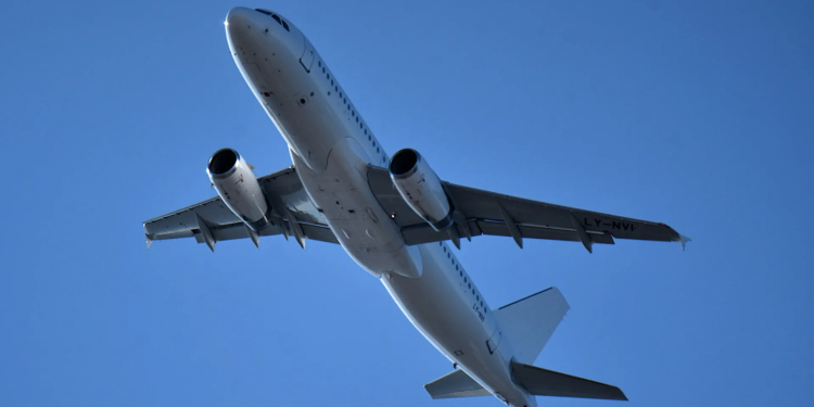 Petrobras Reajusta Querosene De Aviação Em 18% A Partir De 1º De Maio - Gazeta Mercantil