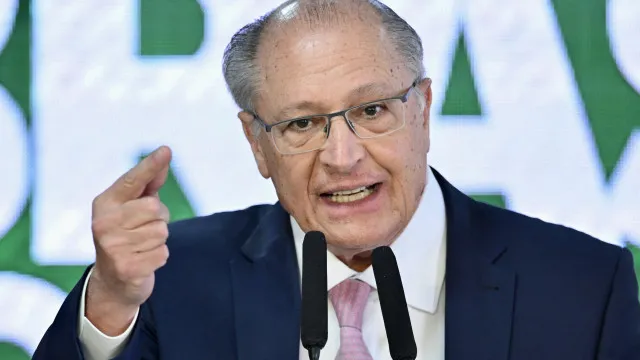 Alckmin Vê Haddad Competitivo Em São Paulo E Considera Improvável Nova Indicação De Messias Ao Stf - Gazeta Mercantil