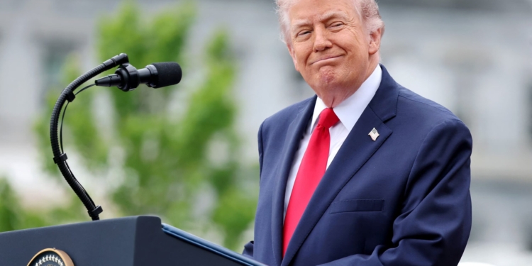 Tarifas De Trump Sobre Carros Da União Europeia Sobem Para 25% E Pressionam Comércio Global-Gazeta Mercantil