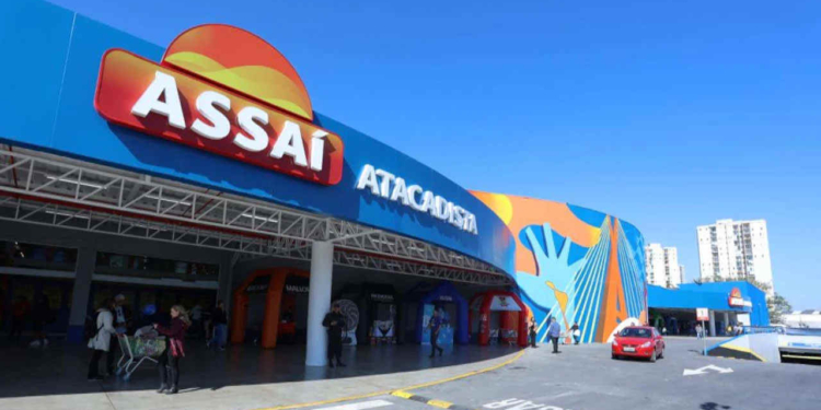 Assaí (ASAI3) expande estratégia inspirada na Costco para 200 lojas e aposta em ofertas relâmpago 1 GAZETA MERCANTIL Assaí Expande Estratégia Inspirada Na Costco Para 200 Lojas E Aposta Em Ofertas Relâmpago-Gazeta Mercantil