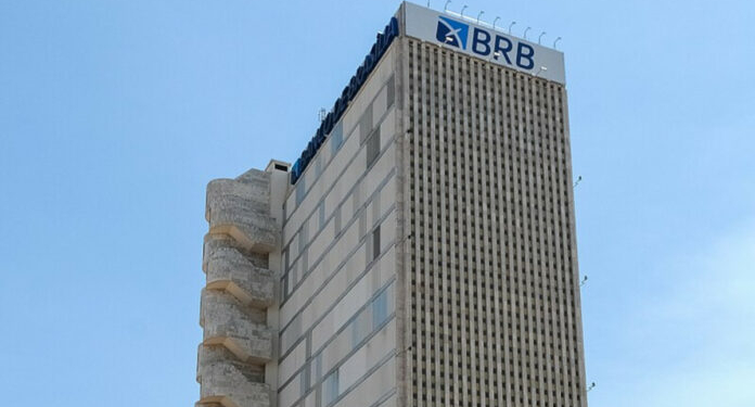 Crise Do Brb Se Agrava Após Faltas Na Câmara Do Df E Pressão Sobre Banco Master - Gazeta Mercantil