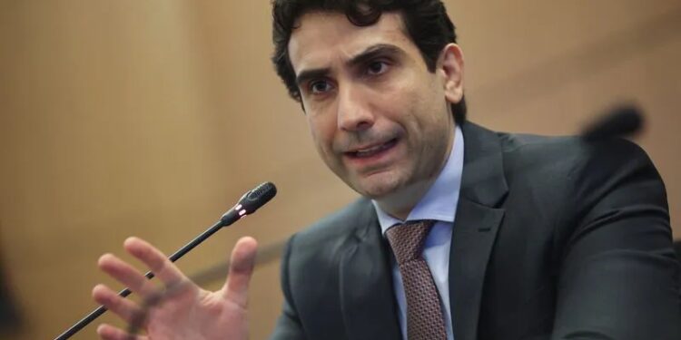 Pressão Sobre Galípolo No Banco Central Aumenta Após Fala Sobre Caso Master E Tensão Com Governo Lula-Gazeta Mercantil