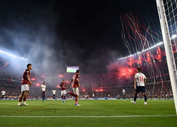Lanús X Ldu: Onde Assistir Ao Vivo, Horário E Análise Do Confronto-Gazewta Mercantil
