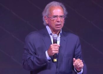 Paulo Guedes Critica Orçamento Do Governo: “Fiscal Pandêmico Sem Pandemia”