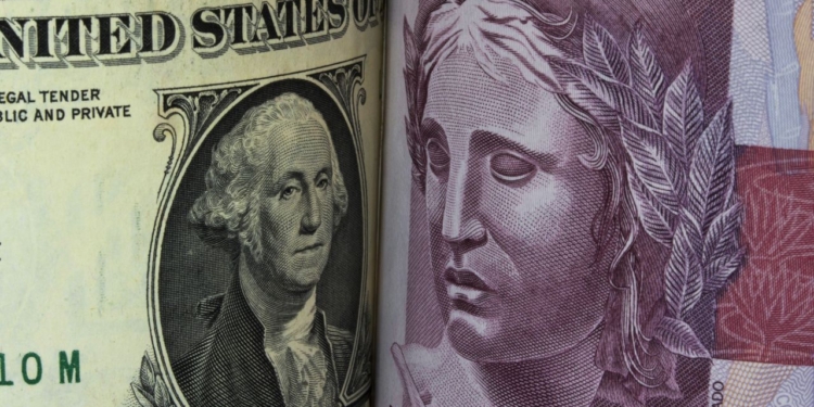 Brasil registra fluxo cambial negativo de US$ 1,4 bilhão em maio até dia 8 1 GAZETA MERCANTIL Dolar-Real-Moeda-Euro