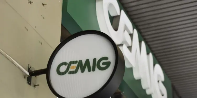 JPMorgan mantém preço-alvo da Cemig em R$ 13 e vê riscos regulatórios e polÃticos 1 GAZETA MERCANTIL Jpmorgan Mantém Preço-Alvo Da Cemig Em R$ 13 E Vê Riscos Regulatórios E PolÃticos-Gazeta Mercantil