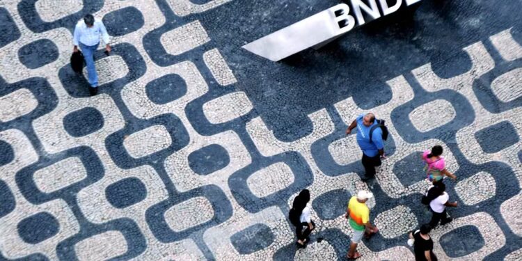 Bndes Libera R$ 300 Milhões Para Magalu Cloud Expandir Data Centers E Serviços De Nuvem-Gazeta Mercantil