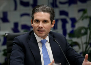 Hugo Motta defende Lei da Reciprocidade após EUA imporem tarifa de 25% ao Brasil 6 GAZETA MERCANTIL Hugo Motta Defende Lei Da Reciprocidade Após Eua Imporem Tarifa De 25% Ao Brasil - Gazeta Mercantil - Empresas