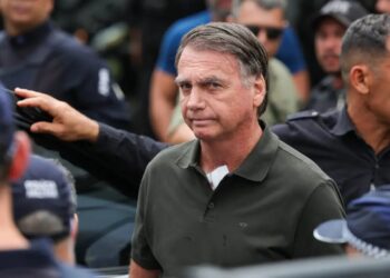 Defesa De Bolsonaro Pede Ao Stf Revisão De Condenação Por Tentativa De Golpe - Gazeta Mercantil