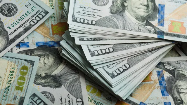 Dólar fecha estável a R$ 4,89 com mercado atento ao Oriente Médio 1 GAZETA MERCANTIL Dólar - Gazeta Mercantil