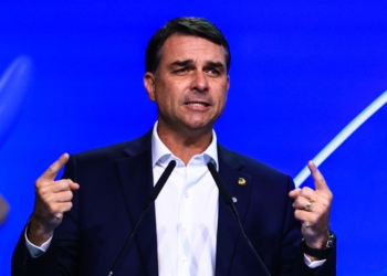 Moraes Envia À Pgr Pedido Para Apurar Ligação De Vorcaro Com Eduardo, Flávio E Jair Bolsonaro - Gazeta Mercantil - Investigação
