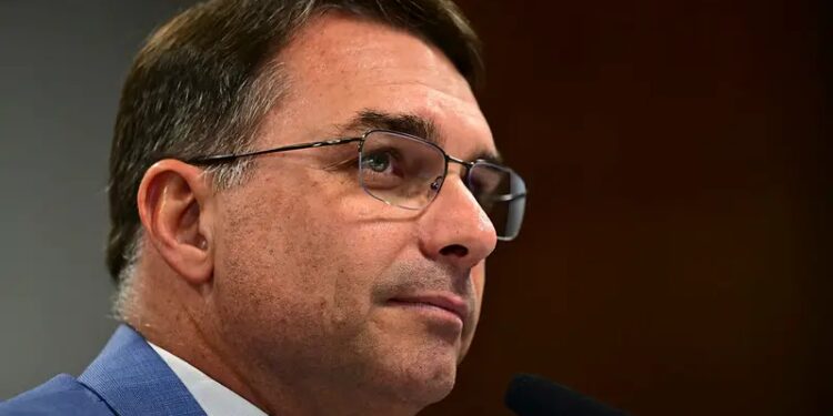 Pl Dá Prazo Para Avaliar Candidatura De Flávio Bolsonaro Após Crise Com Daniel Vorcaro-Gazeta Mercantil