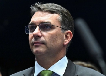 Mensagens Mostram Flávio Bolsonaro Chamando Vorcaro De “Irmão” Em Cobrança Por Filme - Gazeta Mercantil