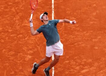 João Fonseca Vence Djokovic De Virada Em Roland Garros E Choca O Circuito Mundial-Gazeta Mercantil