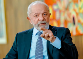 Lula chama filhos de Bolsonaro de “traidores” e reage a tarifaço de Trump 7 GAZETA MERCANTIL Lula Chama Filhos De Bolsonaro De “Traidores” E Reage A Tarifaço De Trump - Gazeta Mercantil