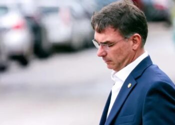 Flavio Bolsonaro - Gazeta Mercantil