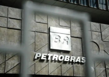 Petrobras (Pet4) - Gazeta Mercantil