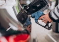 Gasolina fica em R$ 6,58, diesel cai a R$ 6,94 e botijão sobe na semana 3 GAZETA MERCANTIL Gasolina Fica Em R$ 6,58, Diesel Cai A R$ 6,94 E Botijão Sobe Na Semana - Gazeta Mercantil
