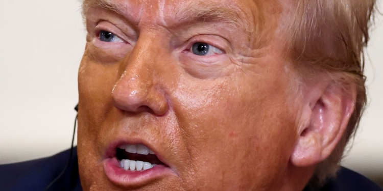 Donald Trump - Gazeta Mercantil